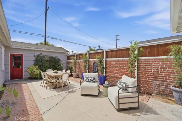 5928 E The Toledo, Long Beach, CA 90803