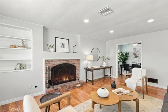 5928 E The Toledo, Long Beach, CA 90803