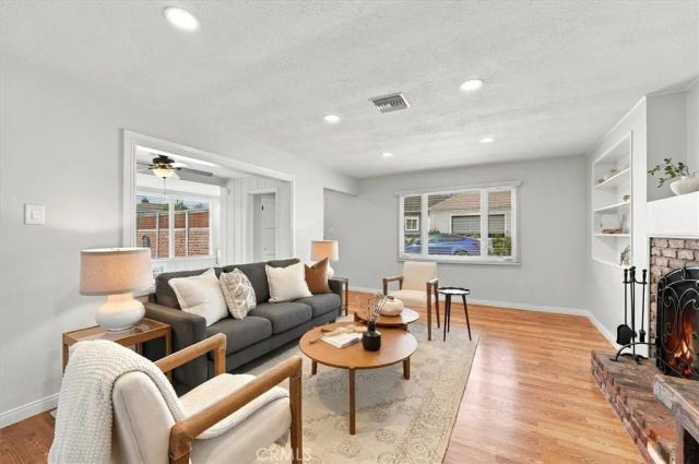 5928 E The Toledo, Long Beach, CA 90803