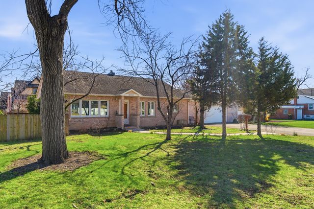 10033 Montrose Avenue, Schiller Park, IL 60176