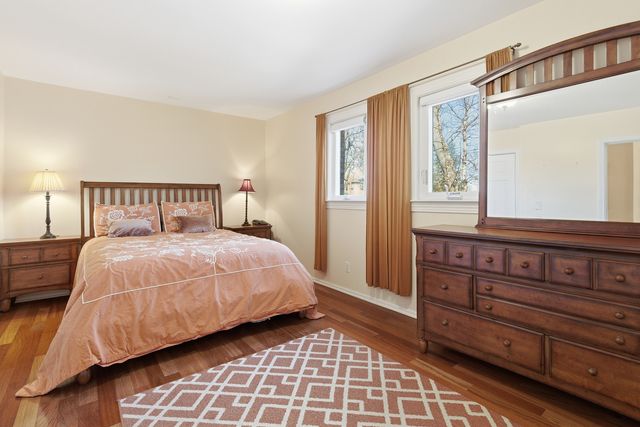 10033 Montrose Avenue, Schiller Park, IL 60176