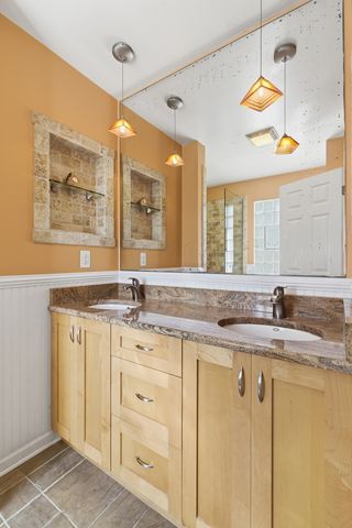 10033 Montrose Avenue, Schiller Park, IL 60176