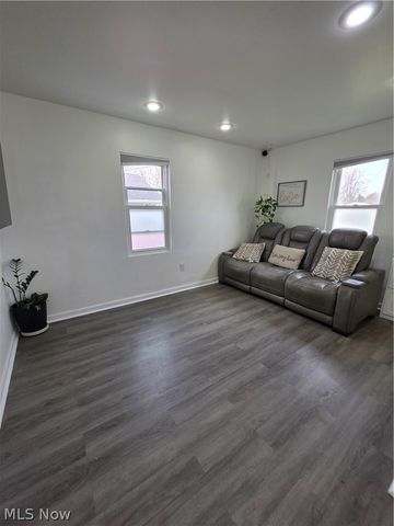 1334 E 346th Street, Eastlake, OH 44095