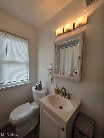 1334 E 346th Street, Eastlake, OH 44095