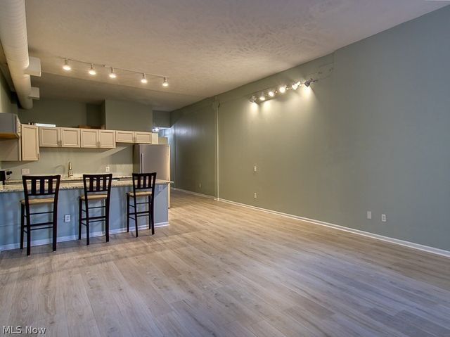 408 W Saint Clair Avenue 223, Cleveland, OH 44113