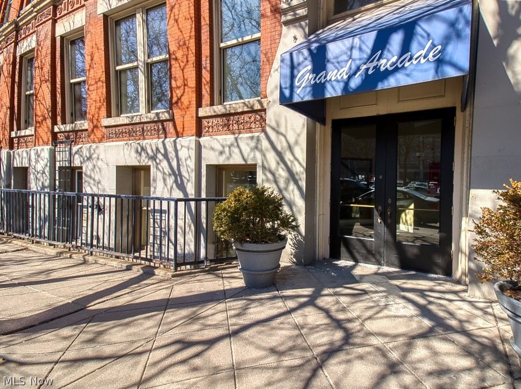 408 W Saint Clair Avenue 223, Cleveland, OH 44113