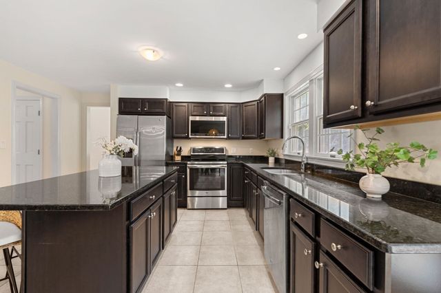 20 Virginia Lane, Newburyport, MA 01950