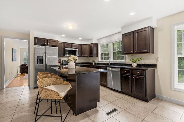 20 Virginia Lane, Newburyport, MA 01950