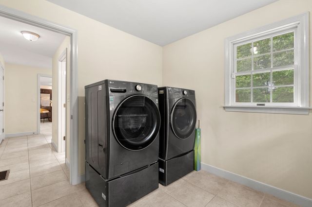 20 Virginia Lane, Newburyport, MA 01950
