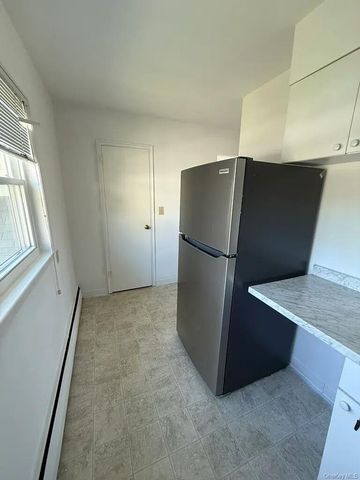 18 S Henry Street 10-3, Pearl River, NY 10965