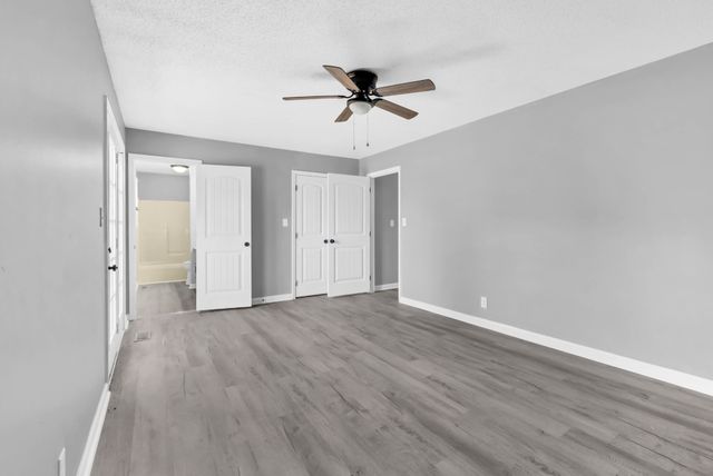 570 Barney Ln, Clarksville, TN 37042