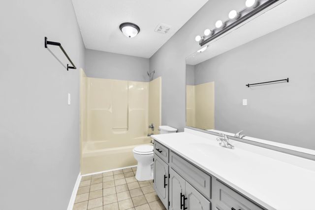 570 Barney Ln, Clarksville, TN 37042