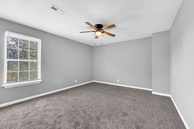 570 Barney Ln, Clarksville, TN 37042