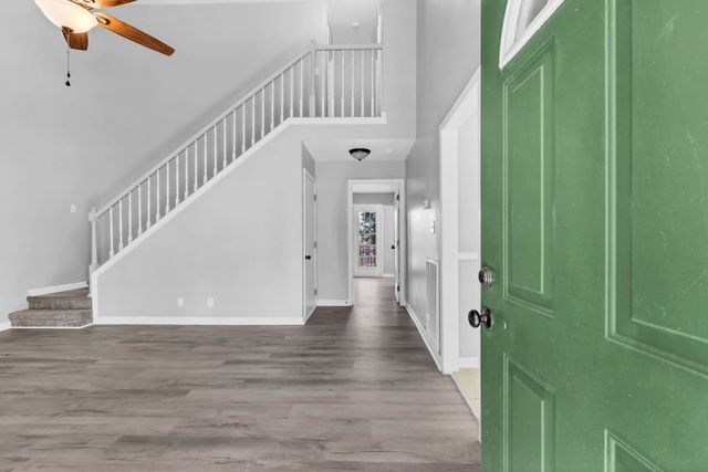 570 Barney Ln, Clarksville, TN 37042