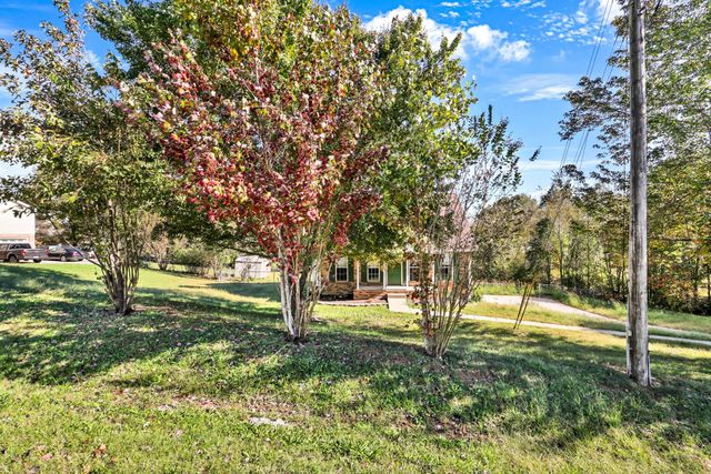 570 Barney Ln, Clarksville, TN 37042