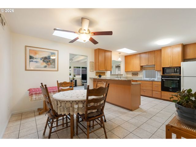 14085 Sw LINDA Ln, Beaverton, OR 97006