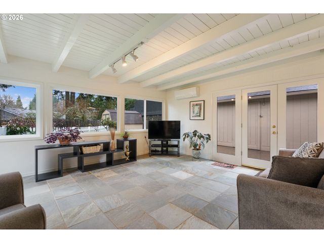 14085 Sw LINDA Ln, Beaverton, OR 97006