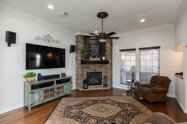 665 Winchester Drive, Bridge City, TX 77611