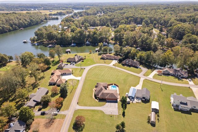 1275 Heather Way, Estill Springs, TN 37330