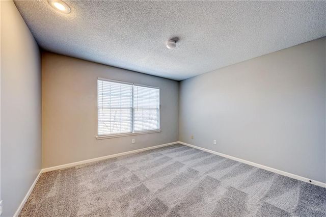 9207 Boehm Drive, Lenexa, KS 66219