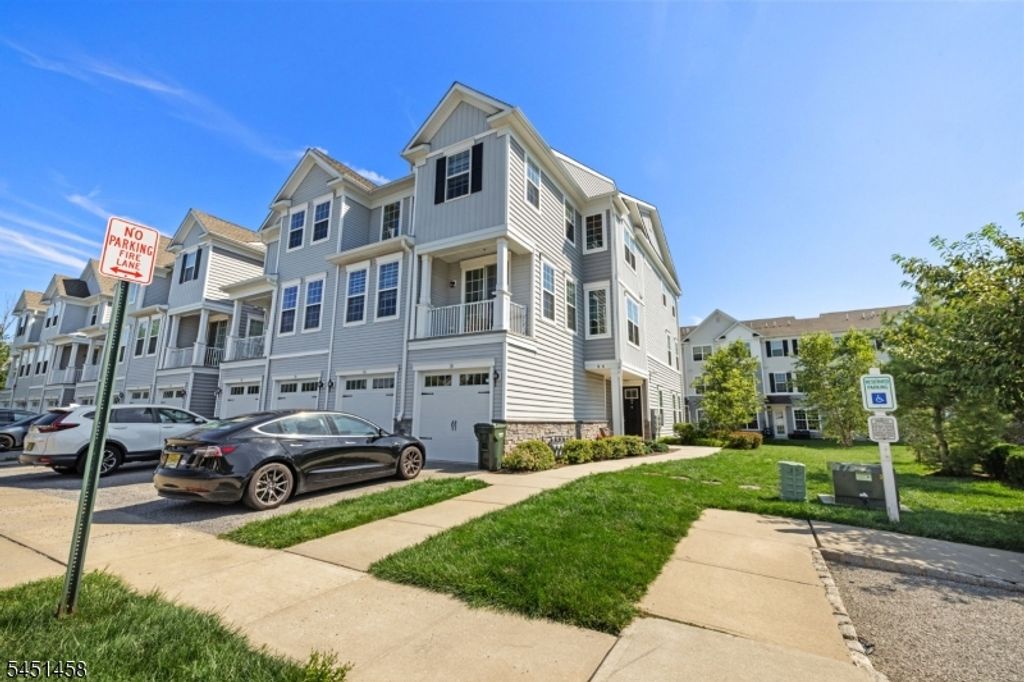 1 Passe Ct, Hillsborough Twp., NJ 08844 — exterior