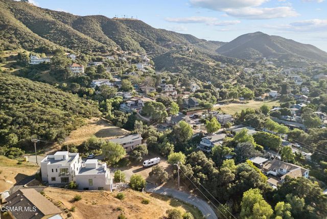 375 Acacia Lane, Newbury Park, CA 91320