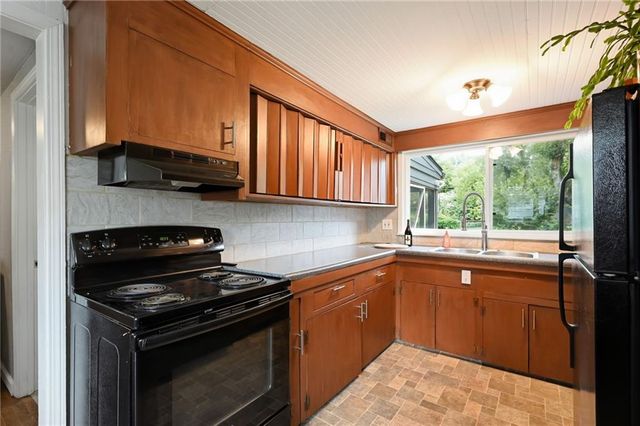 500 SW 4th Street, Lee's Summit, MO 64063