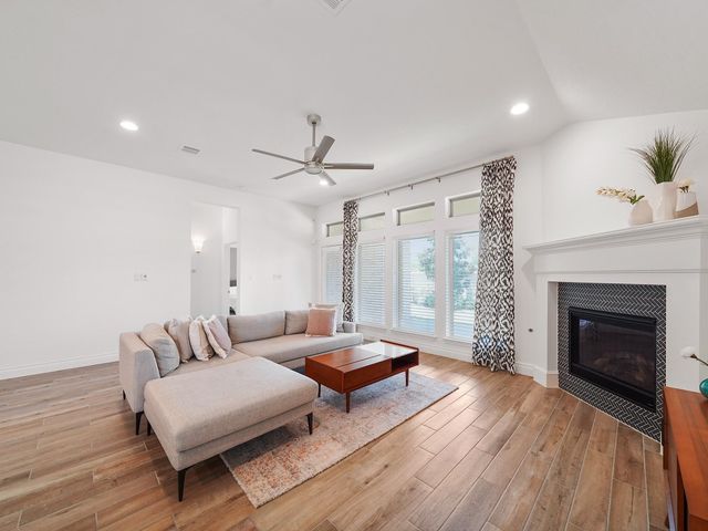 2138 Coyote Run Drive, Katy, TX 77494