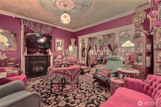 401 E 35th Street, Tacoma, WA 98404