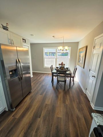 2059 Robert Street, Aurora, IL 60506