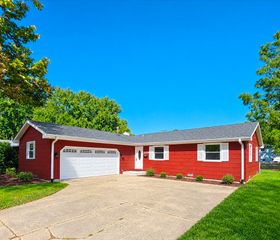 2059 Robert Street, Aurora, IL 60506