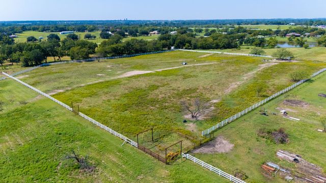 3475 Sauls, Aubrey, TX 76228
