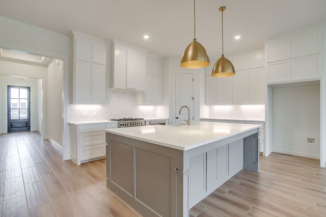 7286 Velvetleaf, Benbrook, TX 76126