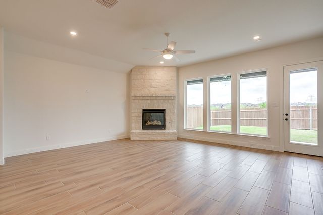 7286 Velvetleaf, Benbrook, TX 76126