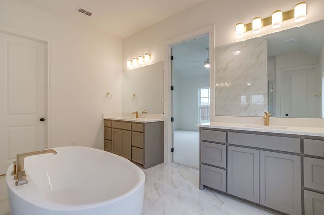 7286 Velvetleaf, Benbrook, TX 76126