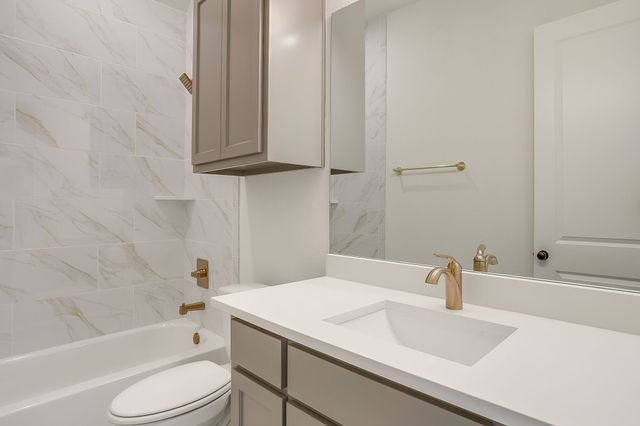 7286 Velvetleaf, Benbrook, TX 76126