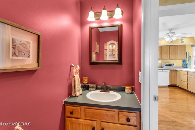 800 12th Avenue, Toms River, NJ 08757