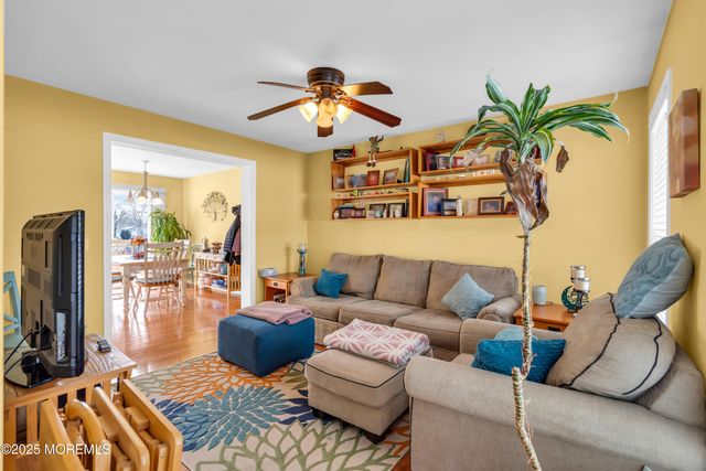 800 12th Avenue, Toms River, NJ 08757