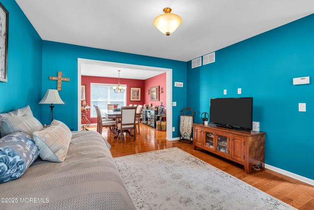 800 12th Avenue, Toms River, NJ 08757