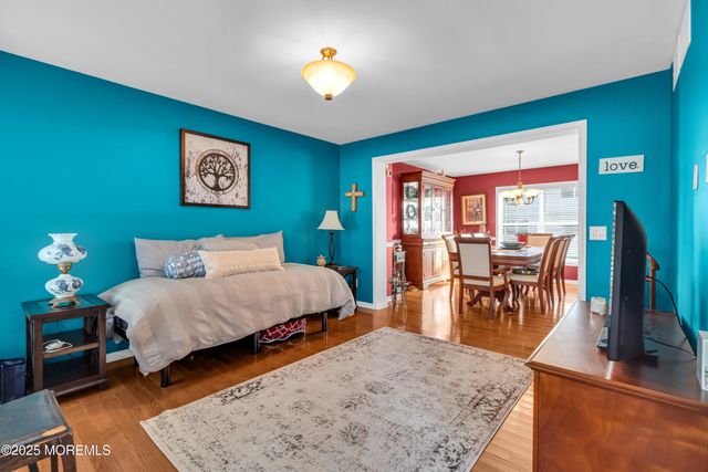 800 12th Avenue, Toms River, NJ 08757