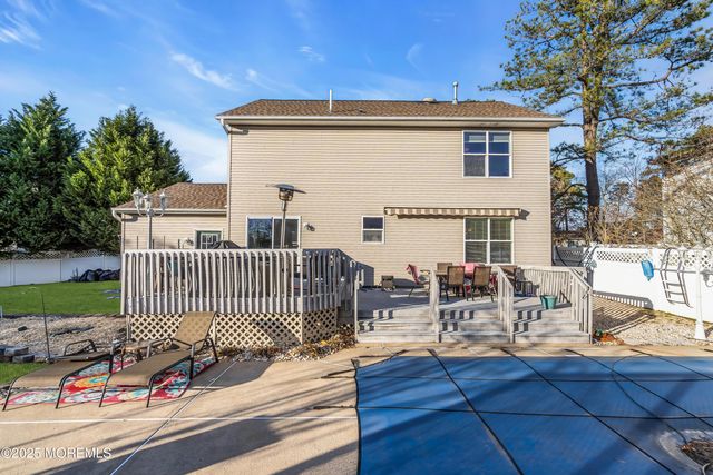 800 12th Avenue, Toms River, NJ 08757