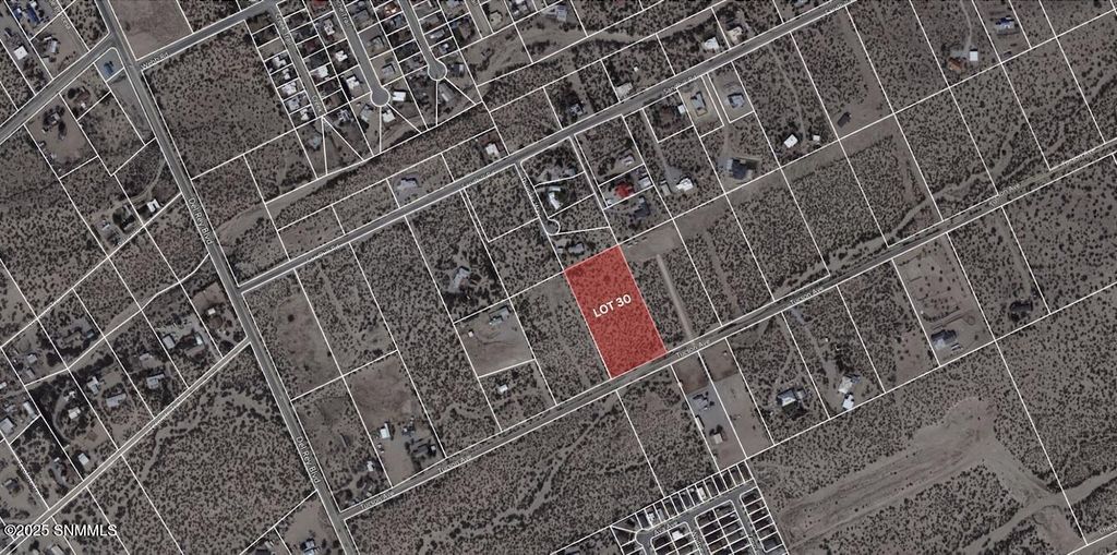 30 Tucson Avenue, Las Cruces, NM 88012