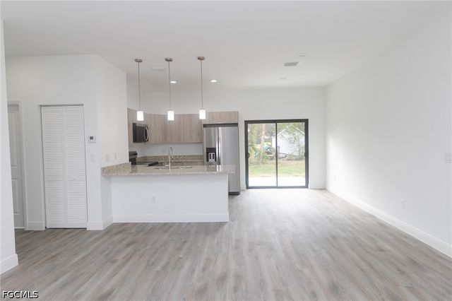1217 Cellini ST E, Lehigh Acres, FL 33974