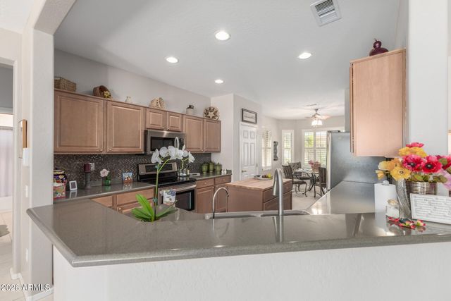 18941 N CELOSIA Lane, Surprise, AZ 85387