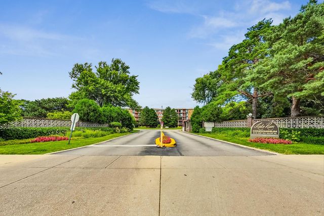16 E Old Willow Road 431S, Prospect Heights, IL 60070