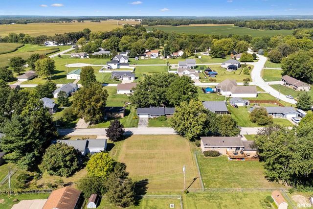 104 N 2ND Street, Colona, IL 61241