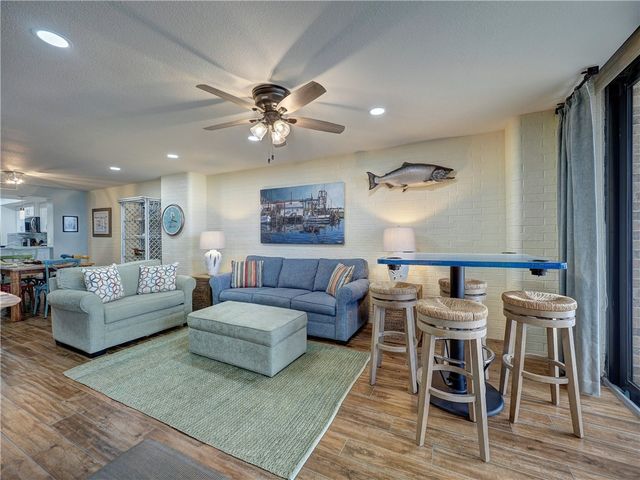 720 Access Road 1-A 713, Port Aransas, TX 78373