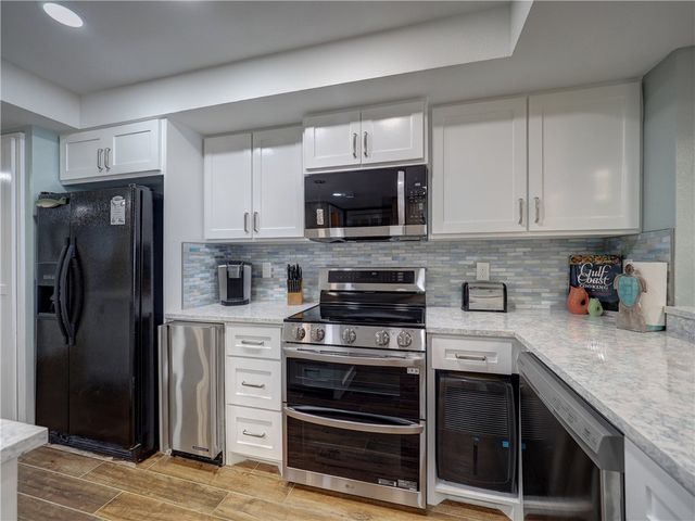 720 Access Road 1-A 713, Port Aransas, TX 78373