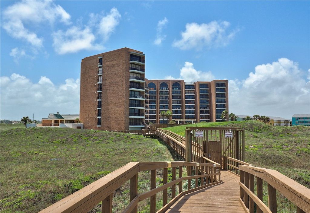 720 Access Road 1-A 713, Port Aransas, TX 78373