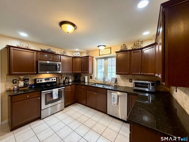 365 Canterbury Road, Brooklyn, CT 06234